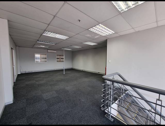 10,614M² WAREHOUSE TO LET IN MOBENI